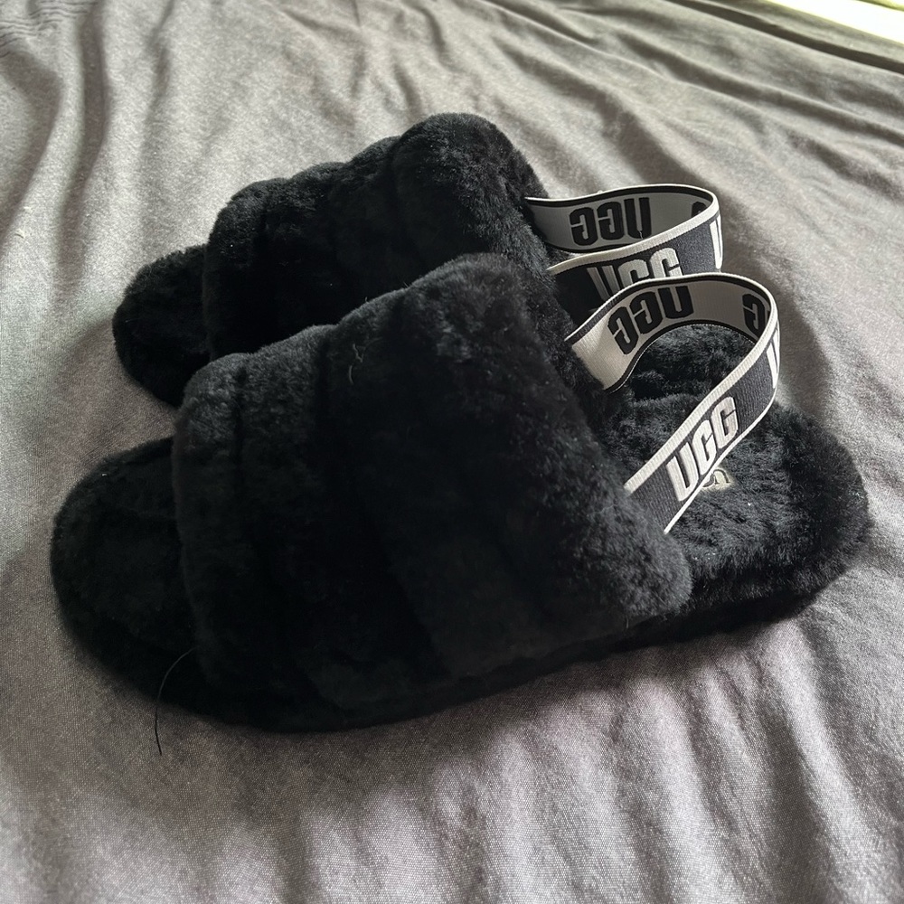 UGG Slippers - 9